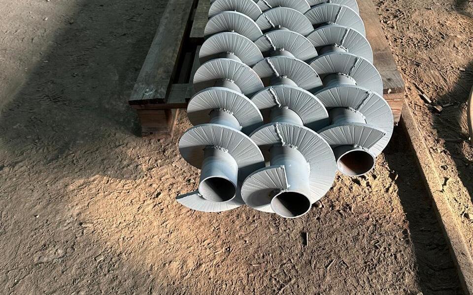 Шнековый транспортер (конвейер)